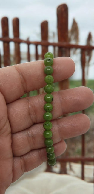 8mm Jade Nephrit "Glücksbringer" Armband